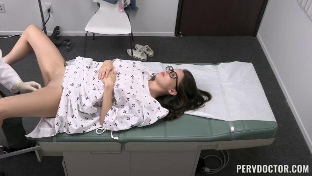 PervDoctor 21.01.03. MaddyMayThe Physical Exam. 1080p.