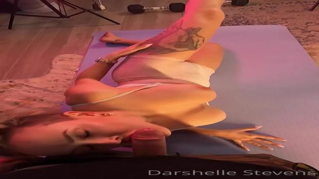 OnlyFans 2023. Darshelle Stevens Yoga Freeuse. 720p.