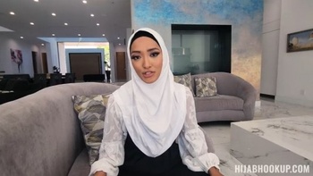HijabHookup Nikki Knightly Channy Crossfire Help From a Friend 11. 02. 2024