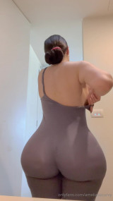 OnlyFans 2024 Ameliasocurvy Jumpsuit Try On Haul XXX 1080p MP4-P2