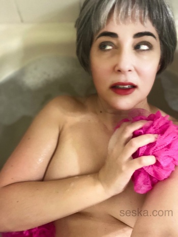 Seska com 22. 02. 23. Bath Time Candids iMAGESET LEWD