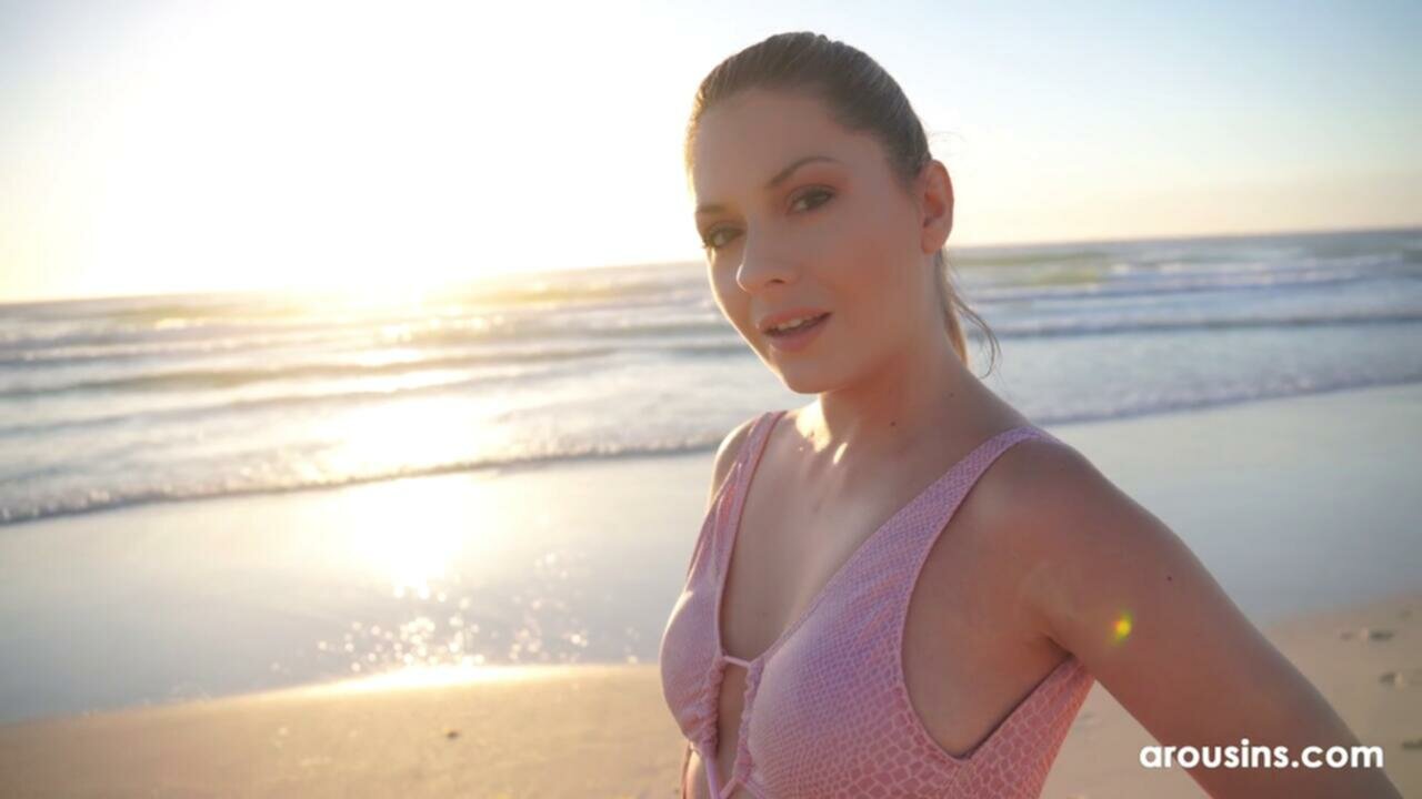 Screen №4 Arousins 24. 03. 31. Rebecca Volpetti Hot Blowjob On The Beach