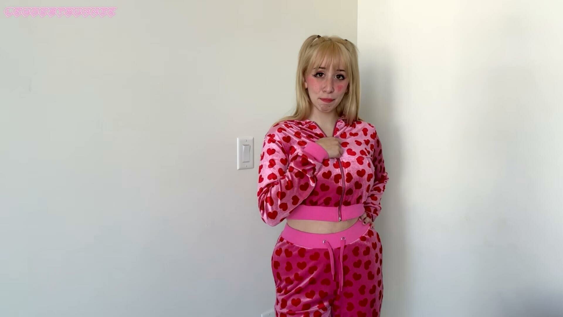Screen №1 ManyVids 2023 Lewdestbunnie Brother Sees Tits For The First Time